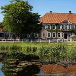 Den Gamle Ved Slot Gram