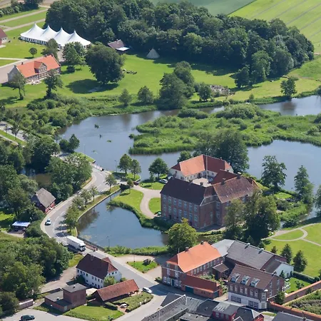 Szálloda Den Gamle Ved Slot Gram